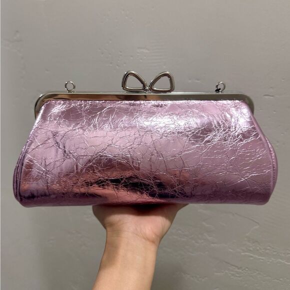 Metallic Pink Leather Handmade "Bow" Kisslock Baguette Bag, Multi Use Style - Picture 7 of 16